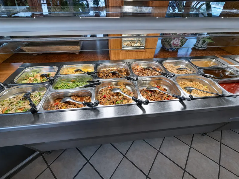 Warme Gerichte an unserem Buffet