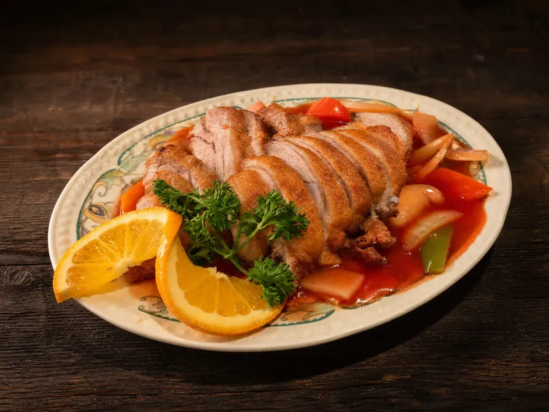 Gebackene Ente mit Lycheefrüchten und süß-saurer Soße, Nr. 75